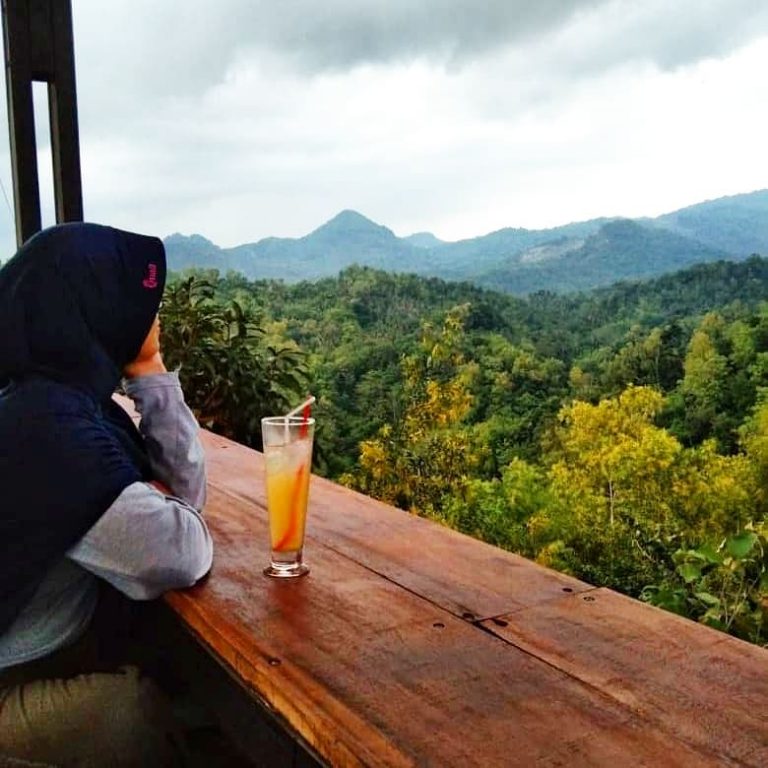 Gunung Kuniran Kulon Progo Harga Tiket Masuk Menu Dan Lokasi