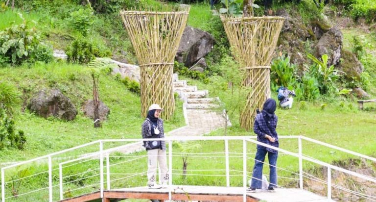 Ecopark Curug Tilu Ciwidey Review Harga Tiket Lokasi Travelandword