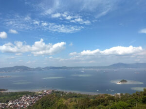 view dari muncak tirtayasa