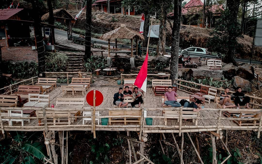 Lokasi Dan Harga Menu Ngopi Wenk Jurang Trawas - Travel And Word
