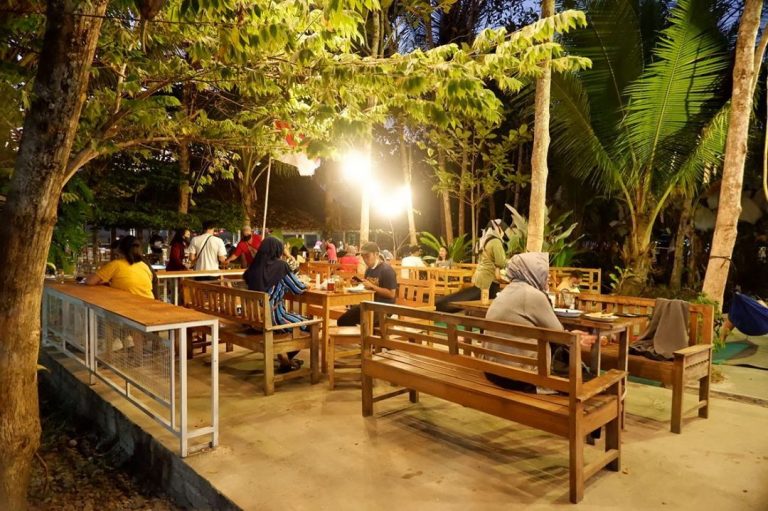 Lokasi Dan Harga Menu Geblek Pari Nanggulan Kulon Progo - Travel And Word
