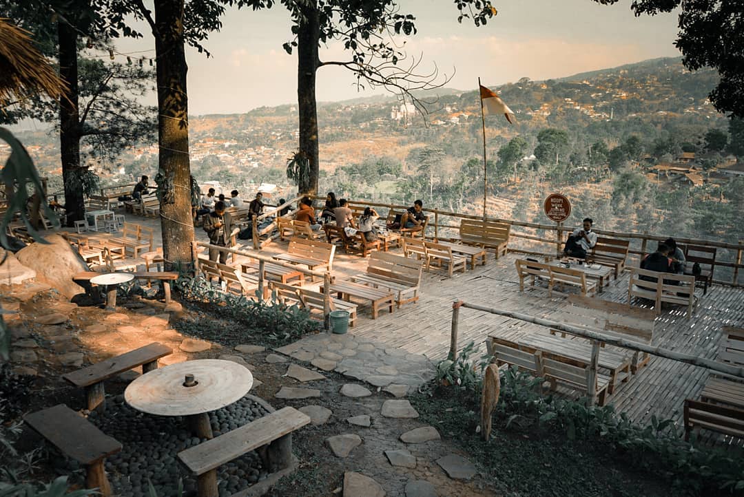Lokasi Dan Harga Menu Ngopi Wenk Jurang Trawas - Travel And Word