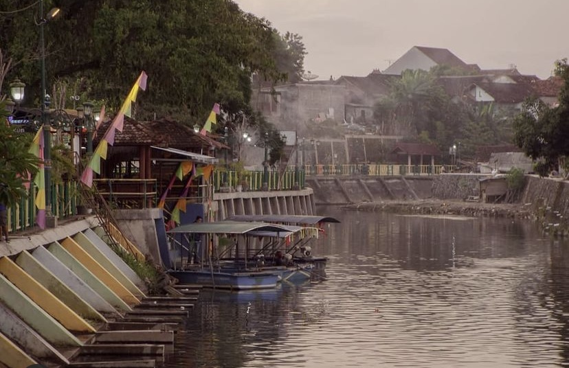 Wisata menarik Dermaga Cinta Kali Gajah Wong di Yogyakarta