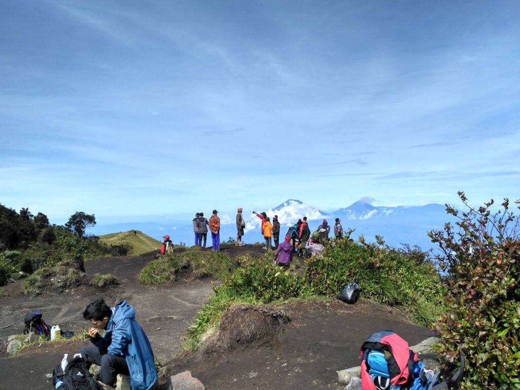 Hiking Gunung Merbabu Keindahan Luar Biasa Dengan Jalur Pendakian Mantap Jiwa