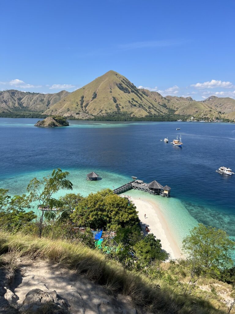 Pulau Kelor Keindahan Alam Bawah Laut di Labuan Bajo