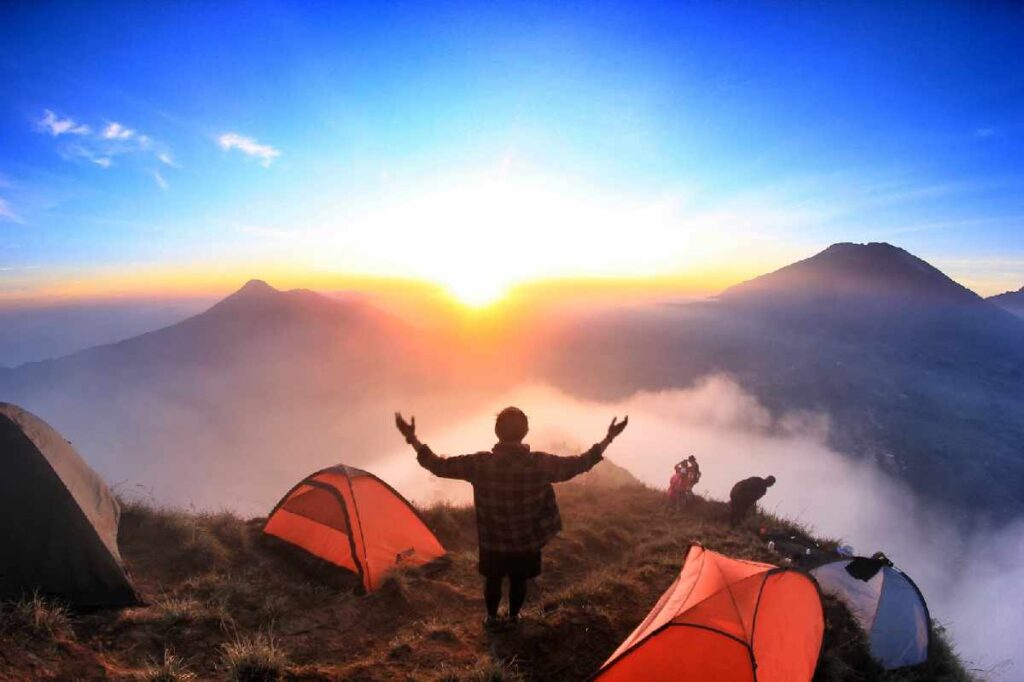 7 Hal yang Membuat Gunung Andong Layak Dicoba Pendaki Pemula - SUPERLIVE