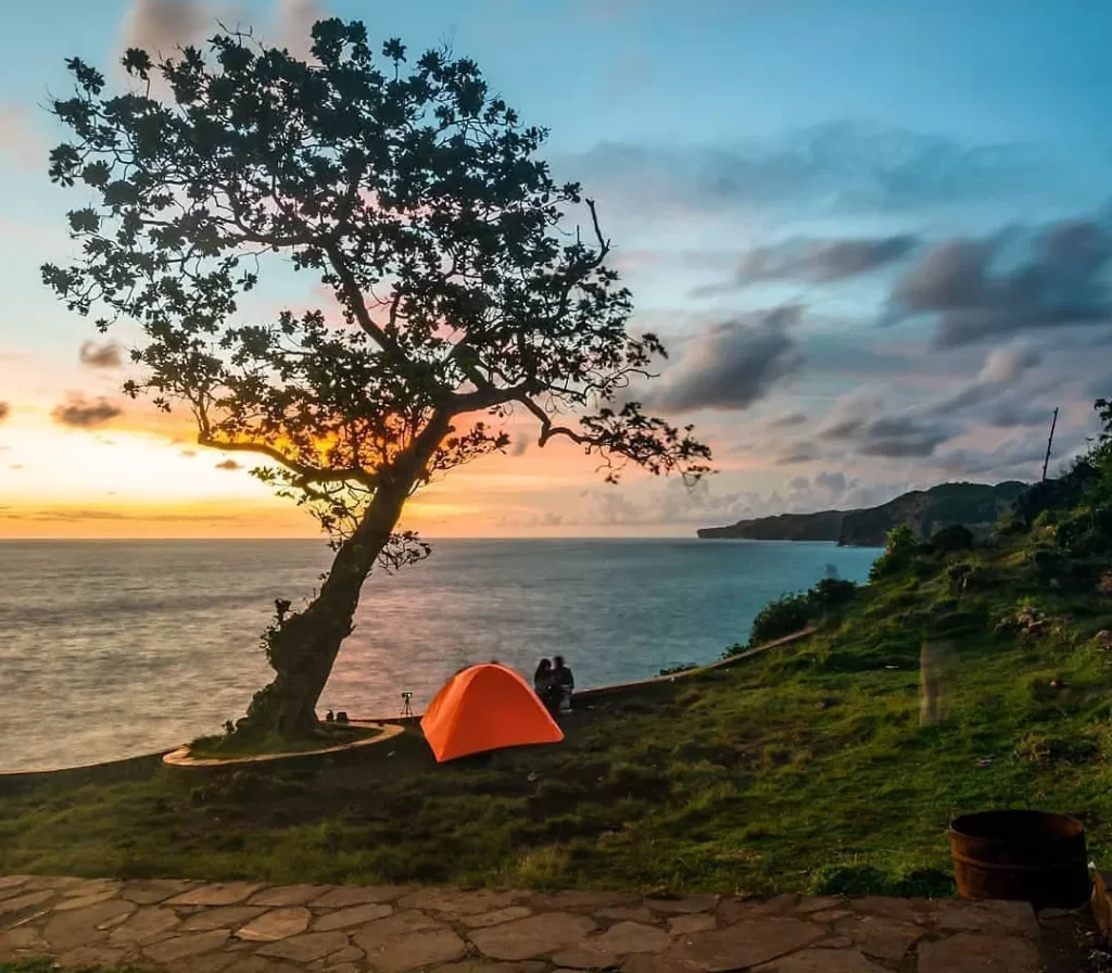 Pantai Kesirat Gunungkidul Wisata Jogja, Manjakan Mata Cocok untuk Camping - Radar Jogja