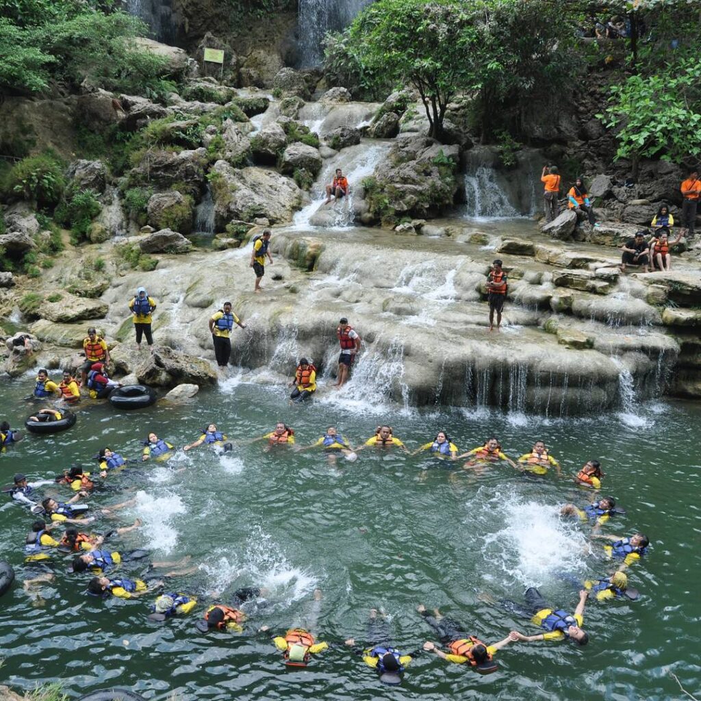 Air Terjun Sri Gethuk Gunungkidul -Tiket Masuk dan Rute ~ visit-jogja