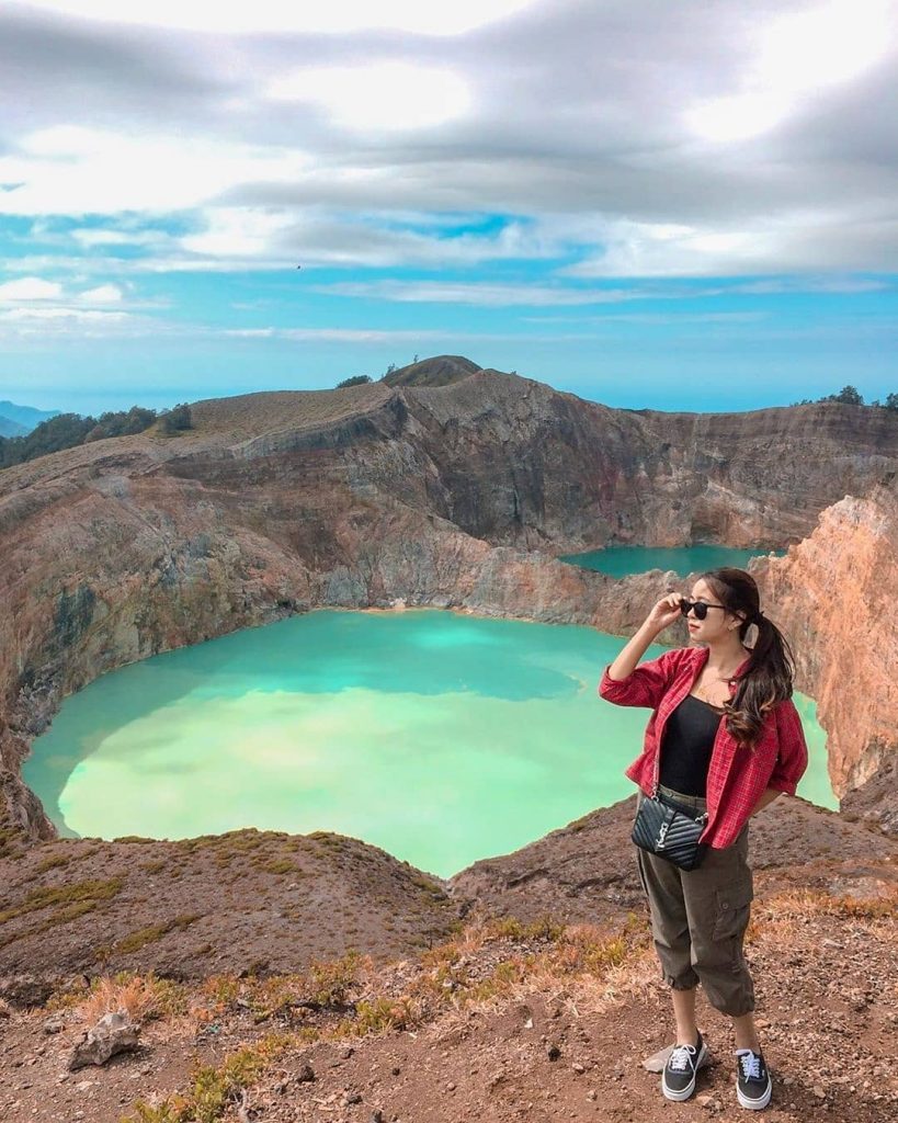 Danau Kelimutu Flores, Keindahan Lukisan Surga yang Nyata dan Kisah Misterius di Balik Warna-Warna Yang Memukau