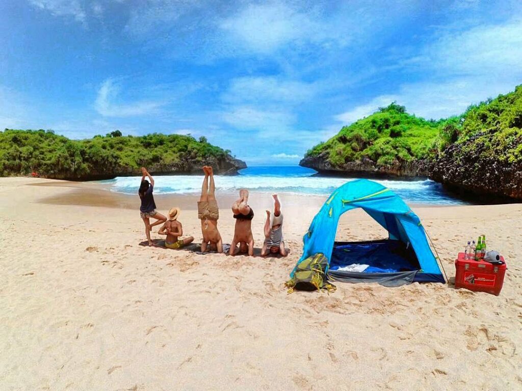 Satu Lagi Spot Camping di Gunung Kidul Pantai Sedahan